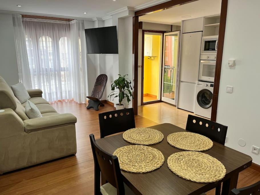 Ferienwohnung Piso Acogedor Y Centrico Santoña Exterior foto